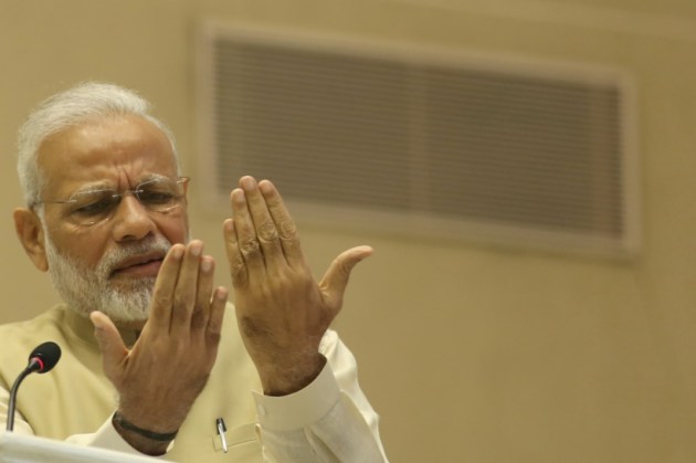narendra modi, j jayalalithaa, rohith vemula death, jnu, jnusu, delhi pollution, world culture festival, demonetisation, cash crunch, state elections, supermoon, bjp, delhi festival, express photos, best express photos, indian express photos