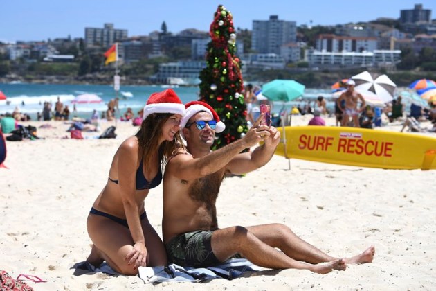 Christmas, Christmas 2016, merry christmas, x mas, x mas 2016, Merry Christmas 2016, Christmas celebrations, Christmas celebrations photos, Christmas photos, Christmas vatican, Christmas pictures, India Christmas, Pakistan Christmas, Iraq Christmas, china Christmas, indian express,