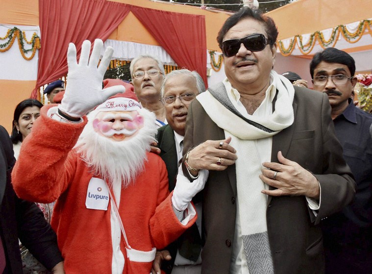 Christmas, Christmas 2016, merry christmas, x mas, x mas 2016, Merry Christmas 2016, Christmas celebrations, Christmas celebrations photos, Christmas photos, Christmas vatican, Christmas pictures, India Christmas, Pakistan Christmas, Iraq Christmas, china Christmas, indian express,