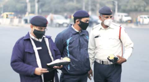 New Delhi: Police personnel patrol at Connaught Place on New Year's eve –  #Gallery