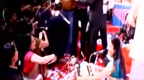 demonetisation, gujarat folk singers 40 lakh, 40 lakh showered on gujarat folk singers, money showered on singers, indian express, indian express news