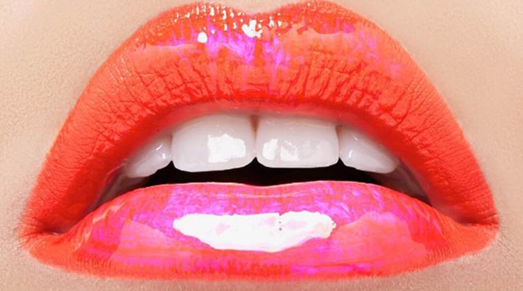 hologram-lip-759_instagram-sigma-beauty