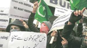 Share of Muslims and Hindus in J&K population same in 1961, 2011 Censuses