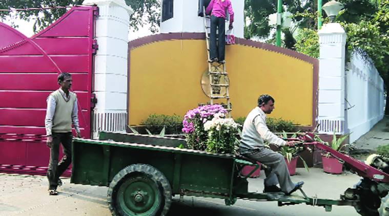 Najeeb Jung, Najeeb Jung farewell, Najeeb Jung royal farewell, Jung-AAP, Raj Niwas, Raj Niwas decoration, Anil Baijal, new Lieutenant Governor of Delhi, indian express news 