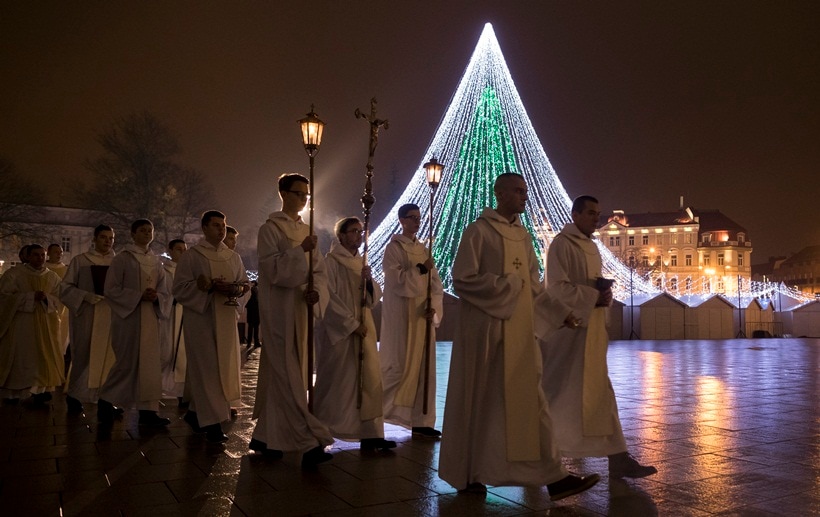 Christmas, Christmas 2016, merry christmas, x mas, x mas 2016, Merry Christmas 2016, Christmas celebrations, Christmas celebrations photos, Christmas photos, Christmas vatican, Christmas pictures, India Christmas, Pakistan Christmas, Iraq Christmas, china Christmas, indian express,