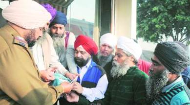 Ludhiana, sacrilege, Japuji Sahib, Hanuman Chalisa, Chander Nagar, vanadalism, religious offence, religious issue, india news, indian express news