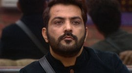 bigg boss 10 manu exits, manoj punjabi mother demise, bigg boss 10 manu leaves show, bigg boss 10 manu mother death, manoj punjabi mother dies, manu mother passes away, bigg boss 10 elimination, bigg boss 10 swami om manu punjabi, bigg boss 10 swami manu exit, bigg boss 10 manu eliminated, bigg boss 10 news, indian express, indian express news