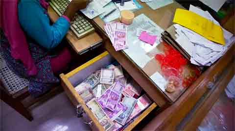 rbi, rbi circular, rbi rs 5000 limit, rs 5000 deposit limit, deposit limit rbi, rbi deposit limit, rbi revokes circular, demonetisation, banks, india news