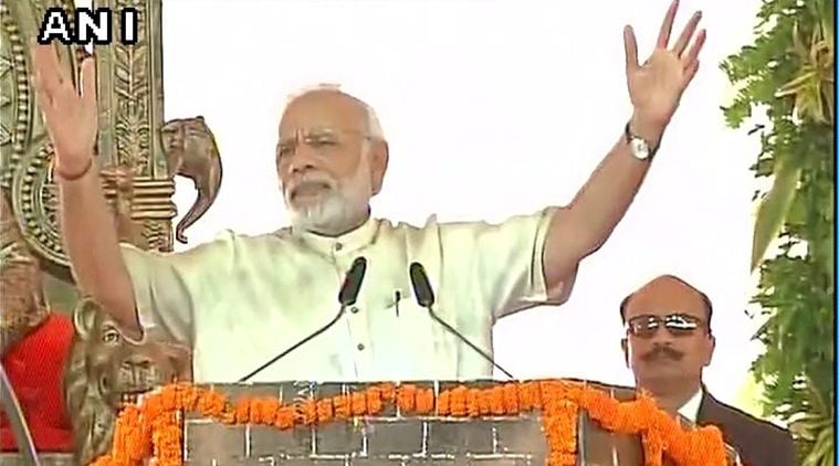 modi, narendra modi, pm modi, cashless economy, digital economy, digital india, demonetisation, lucky grahak yojana, digi dhan viyapaar yojana, indian express, india news