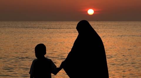 triple talaq, muslim women, triple talaq law, muslim personal law, triple talaq cases, triple talaq woman write letter in blood, women protest triple talaq, madhya pradesh, chief justice of india, viral news, india news, latest news