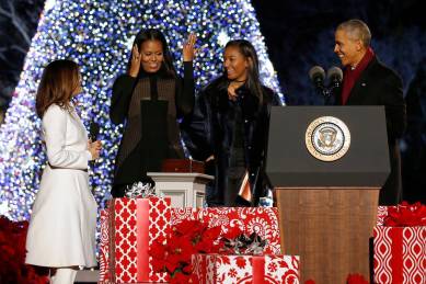 obama, obama christmas, obama last christmas, white house christmas, white house christmas celebration, obama christmas celebration, National Christmas Tree, world news