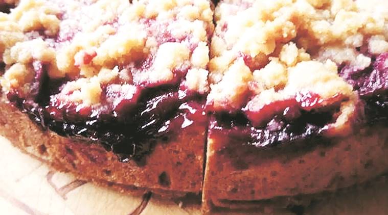 plum cake, cranberry apple walnut gujia, mulled wine, christmas, christmas recipes, christmas food, recipes from christmas food, holiday season, christmas holiday, indian express, india news