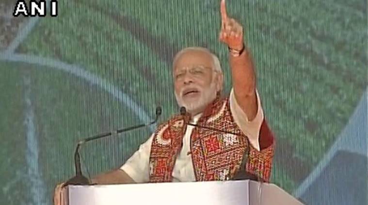 PM Narendra Modi in Deesa, Gujarat on Saturday. (Source: ANI photo)