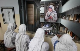 narendra modi, j jayalalithaa, rohith vemula death, jnu, jnusu, delhi pollution, world culture festival, demonetisation, cash crunch, state elections, supermoon, bjp, delhi festival, express photos, best express photos, indian express photos