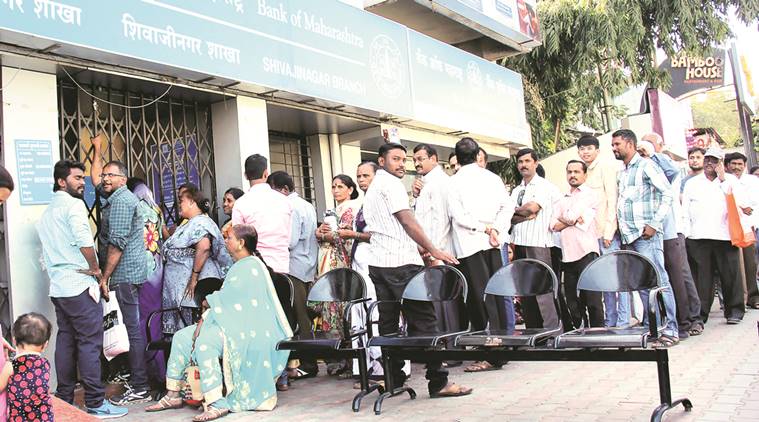 demonetisation, demonetisation protest, bank employee protest, cash crunch, currency shortage