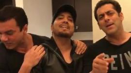 salman khan, mika singh, sohail khan, salman singing, salman khan image