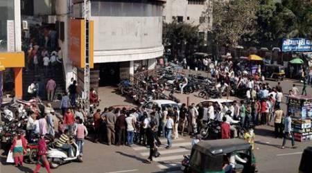 man dies standing in queue, 70-year-old dies standing in queue, demonetisation, note ban, atm queues, bank queues, india news, latest news, indian express