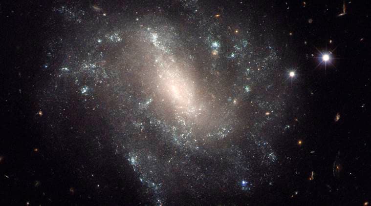 theory of gravity, Einstein's gravity theory, Einstein's theory of gravity, gravity, Einstein's gravity theory alternative, new gravity theory, gravity of galaxies, science, science news