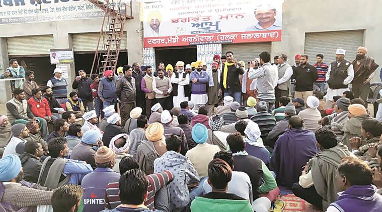 sukhbir badal stones thrown, aap punjab, aam aadmi party, aap punjab volunteer arrested, punjab deputy chief minister, sukhbir singh badal convoy, nikka singh, Kandhwala Hazir Khan village, punjab elections, punjab polls, punjab general assembly elections 2017