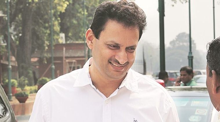 ananth kumar hegde, ananth kumar hegde doctors assault, doctor assault, karnataka mp doctor assault, doctor beaten, karnataka doctor beaten, ananth kumar hegde cctv video, karnataka, karnataka bjp mp, bjp mp, india news