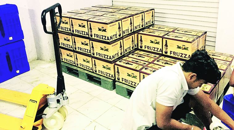 chikoo wine, chikoo wine debut, palghar chikoo festival, mumbai, mumbai news, indian expres, india news