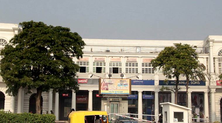 morning walkers robbed in connaught place, connaught place theft, delhi crime, delhi news, indian express