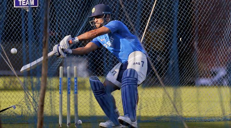 ms dhoni, dhoni, sourav ganguly, ganguly, dhoni kohli, kohli dhoni, india vs england t20, ind vs eng third t20, cricket news, sports news