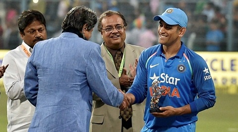 Kapil Dev, Sourav Ganguly felicitate MS Dhoni at Eden Gardens | Cricket ...