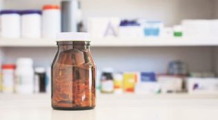 Maharashtra government, Maharashtra government on drugs, Maharashtra government on irregularities in supplying drugs, Maharashtra government hospitals, Food and Civil Supplies Minister Girish Bapat, indian express news