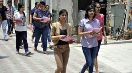 Students after appearing in JEE Exam Mumbai Students, Mumbai girls and boys canteen separated, Mumbai girls and boys canteen separated news, Latest news, Mumbai news, Maharashtra news, India news