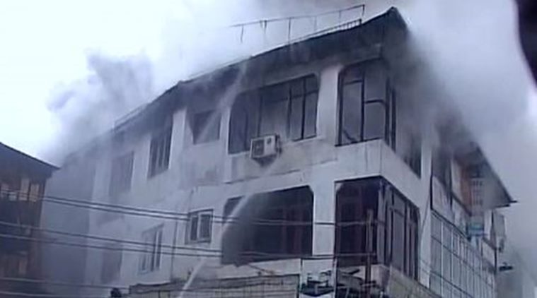 Fire in Srinagar, Fire breaks out in Srinagar, Srinagar fire news, latest news, Kashmir news, Jammu and Kashmir news, latest news, India news, National news, India news, National news