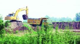 Kharar, Kharar mining, illegal mining, Kharar illegal mining, AAP, Punjab AAP, Punjab AAP on illegal mining, Punjab AAP slams Congress, SAD, Akali Dal, indian express news