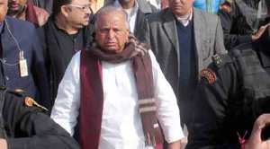 Tumbling bikers, 9 bullet holes: How Mulayam Singh Yadav was attacked in 1984