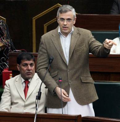 article 35a, jammu kashmir special status, omar abdullah, national conference, centre on jammu kashmir special status, jammu kashmir opposition meeting, indian express, india news