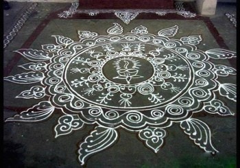 Pongal 2018 Beautiful Kolam And Rangoli Designs To Decorate During Pongal Festivities Lifestyle Gallery News The Indian Express
