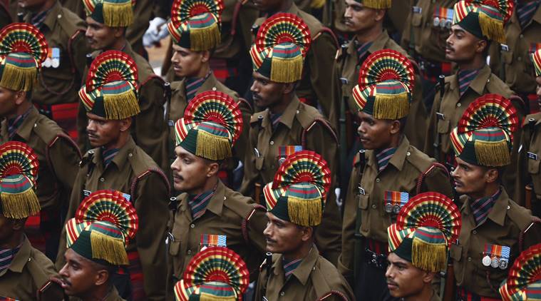 Republic Day parade: Huge crowds at Rajpath, military contingents march ...