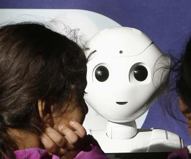 Pepper, Robots, Humanoid Robots, SoftBank Robotics, SoftBank Robots, Pepper the robot, science, science news, technology, technology news