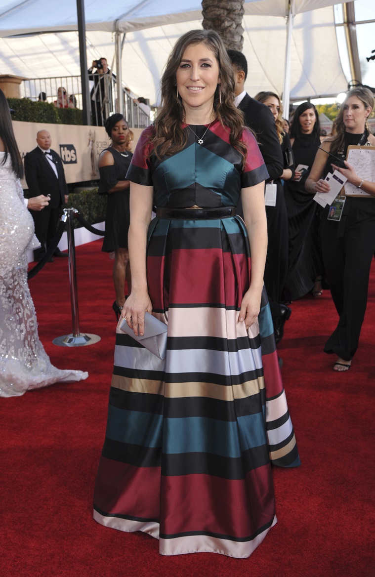 Mayim Bialik arrives at the 23rd annual Screen Actors Guild Awards at the Shrine Auditorium & Expo Hall on Sunday, Jan. 29, 2017, in Los Angeles. (Photo by Richard Shotwell/Invision/AP)