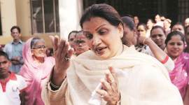 mumbai civic polls, mumbai polls, mumbai municipality, mumbai municipality elections, mumbai civic polls 2017, BMC, birhanmumbai municipal corporation, BMC polls, shiv sena, shiv sena chief uddhav thackeray, trushna vishwasrao, india news, indian express news