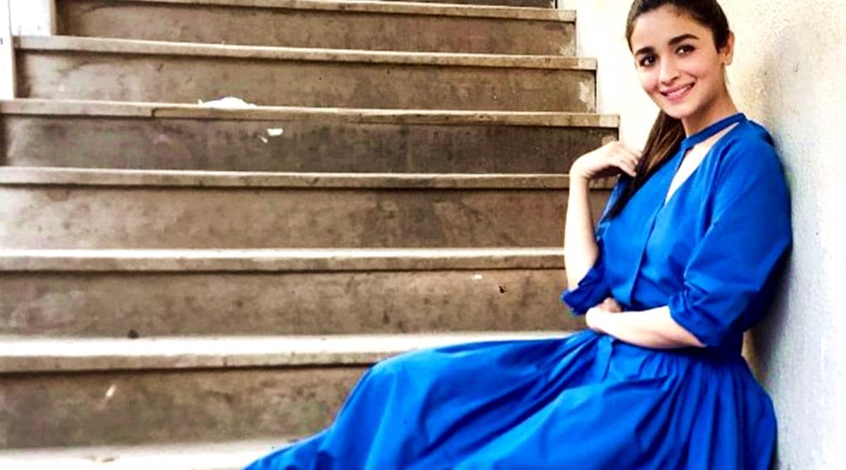 alia bhatt blue frock