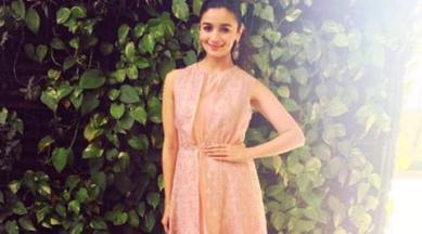 alia bhatt, badrinath ki dulhaniya, alia bhatt badrinath ki dulhaniya, alia bhatt fashion, alia bhatt style, alia bhatt recent fashion, indian express, indian express fashion, fashion, style