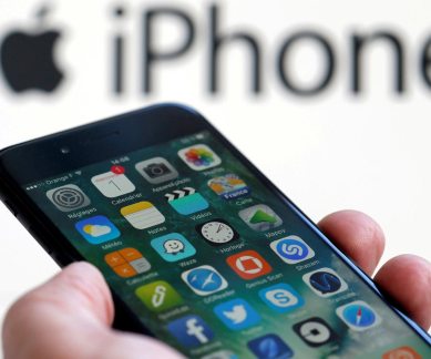 Apple, Apple iPhone 8, iPhone 8 rumours, iPhone 8 OLED display, Apple iPhone 8 display, iPhone 8 specs, iPhone 8 leak, Apple iPhone 7s, Apple new iPhone, iPhone 64GB, technology, technology news