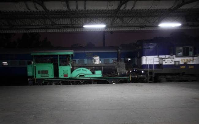 steam locomotive, oldest steam locomotive, oldest steam locomotive delhi, delhi cantonment, delhi cantonment steam locomotive, delhi cantonment rewari, oldest steam locomotive restored