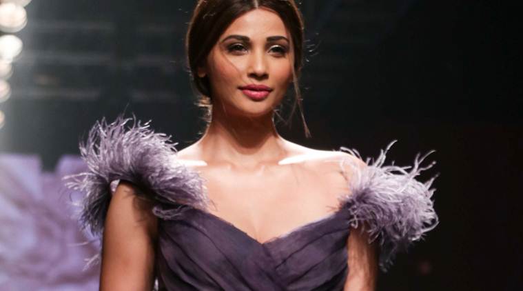 Daisy Shah photos