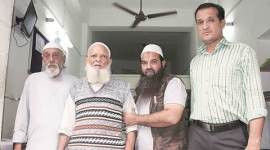 Mohammed Yasin, Mohammed Yasin family, Hanif, Hanif arrested-terrorism, terror charges against Hanif arrested, 2002 anti-Muslim riots, India news, Indian Express