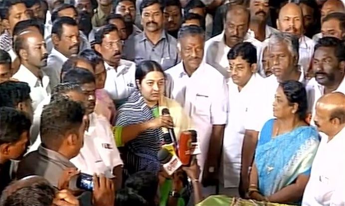 sasikala, sasikala convicted, DA case, sasikala news, sasikala verdict, supreme court, sasikala da case verdict, sasikala court case, sasikala case decision, sasikala verdict, DA case. O Panneerselvam, tamil nadu, tamil nadu crisis, tamil nadu live updates, supreme court, india news