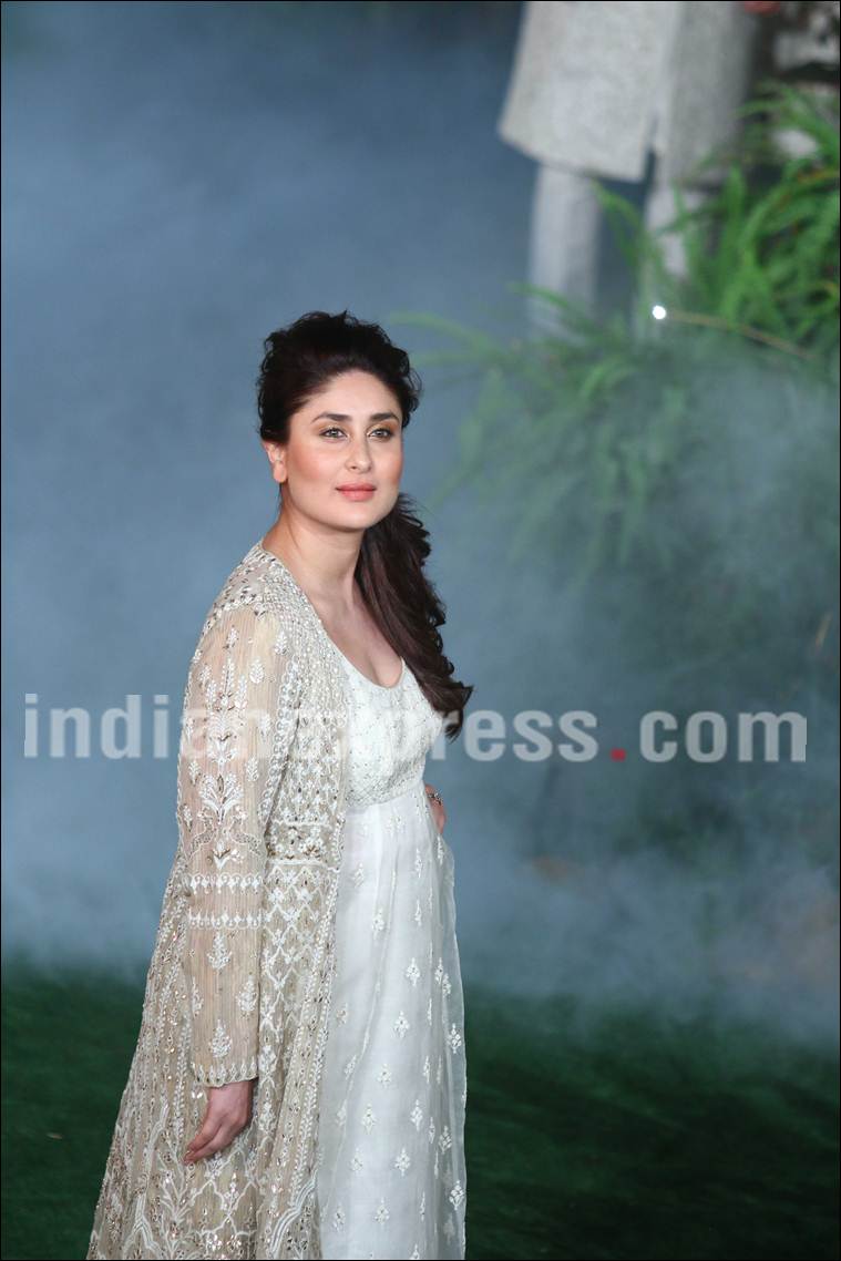 kareena Kapoor Khan, Kareena, Kareena Kapoor, Taimur ali kha, kareena ramp walk