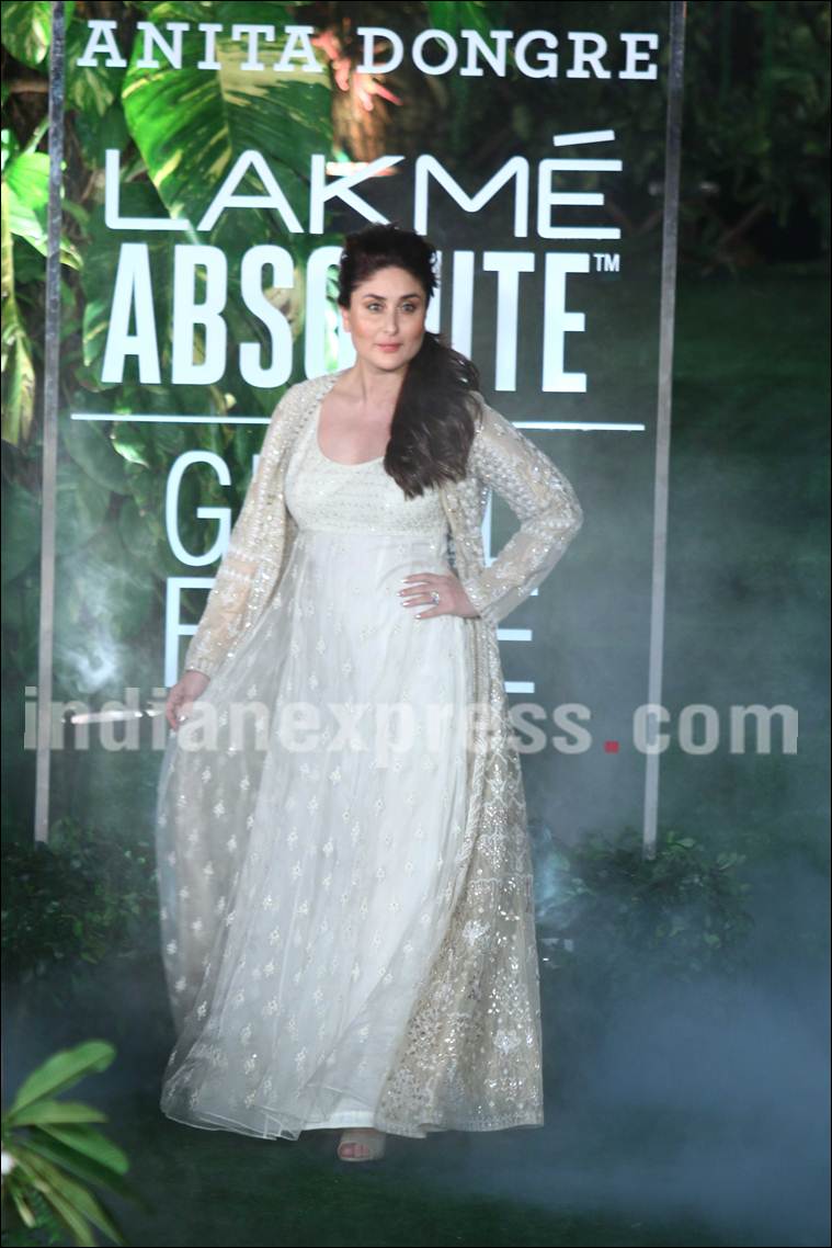 kareena Kapoor Khan, Kareena, Kareena Kapoor, Taimur ali kha, kareena ramp walk