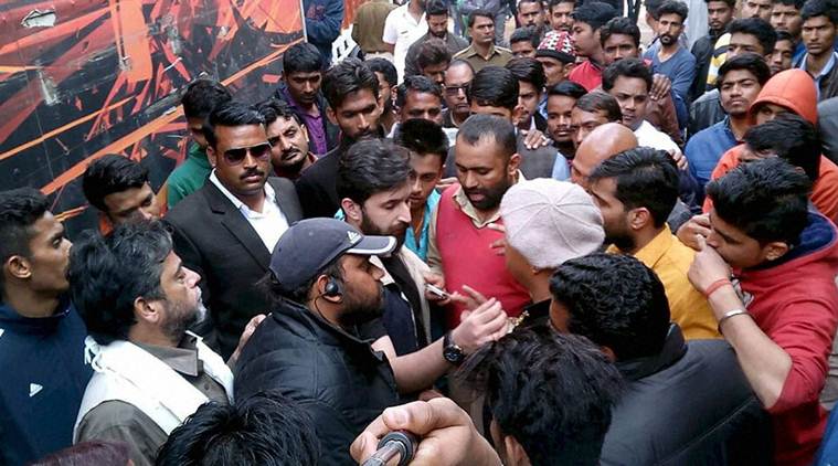 padmavati shoot, attack on sanjay leela bhansali, SRKS, karni sena, Shri Rajput Karni Sena, india news, latest news