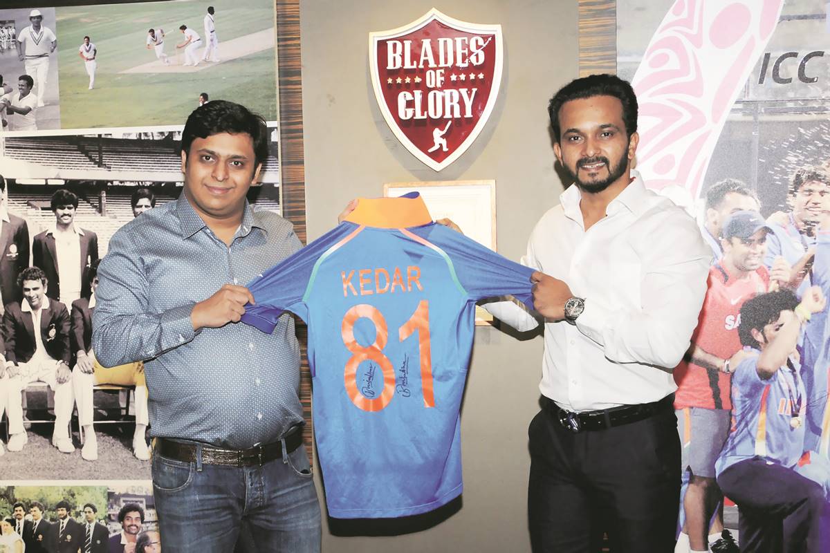 Kedar Jadhav gifts winning ODI t-shirt 